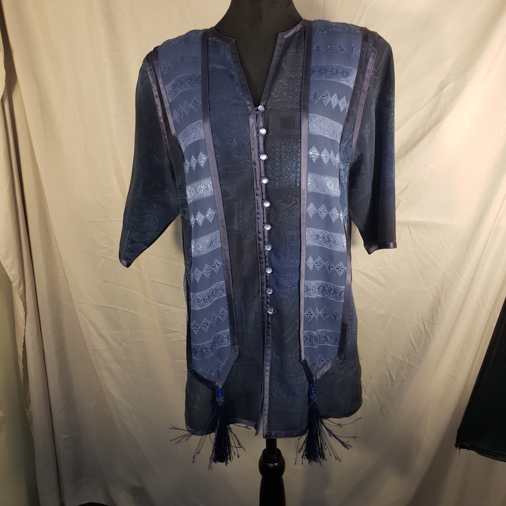 Maggie Shepherd Women's Blue Patterned Button-Up Shirt - M